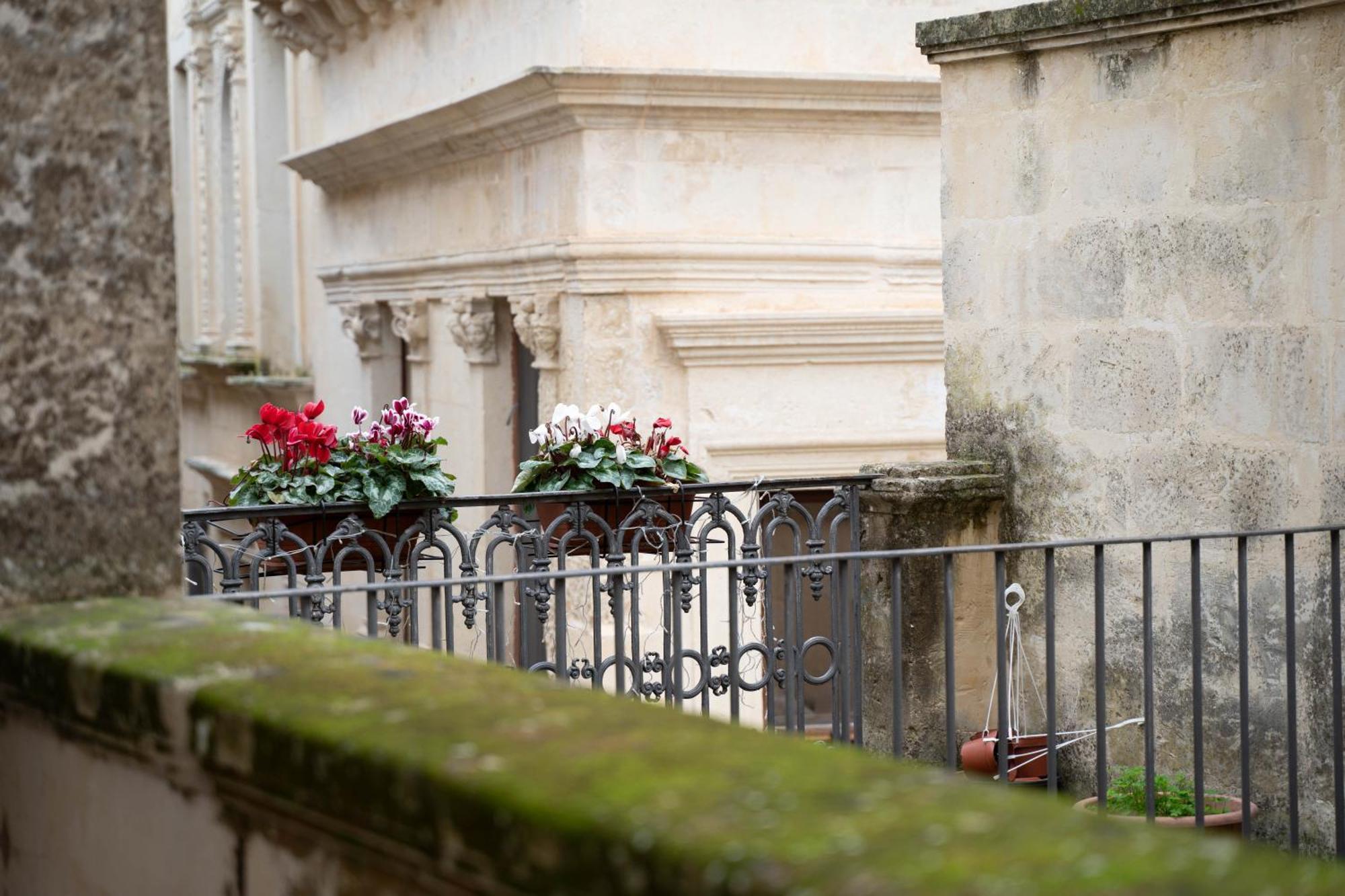 Victoria Apt - Historical Centre Lecce Extérieur photo